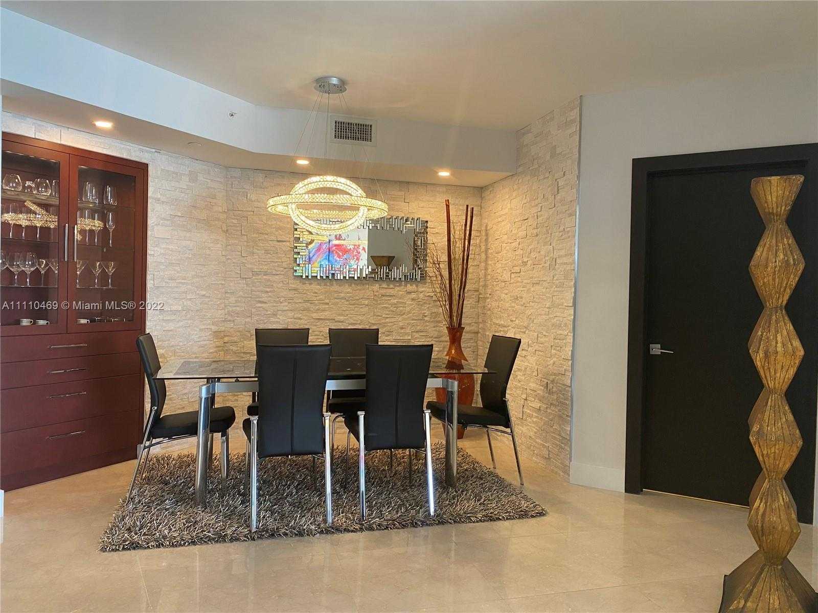 Small Image of 4775 COLLINS AVE #1202, Miami Beach Number 8