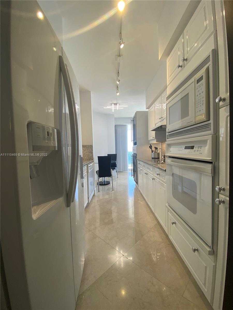 Small Image of 4775 COLLINS AVE #1202, Miami Beach Number 9