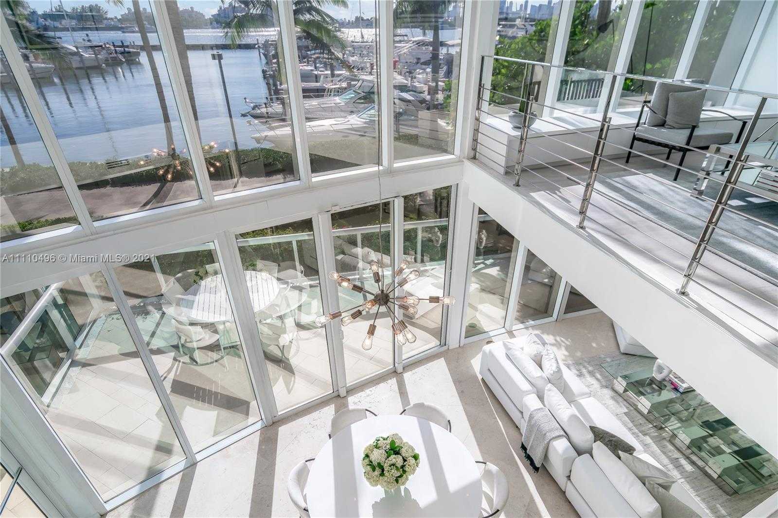 Small Image of 1000 SOUTH POINTE DR #TH-M4, Miami Beach Number 14