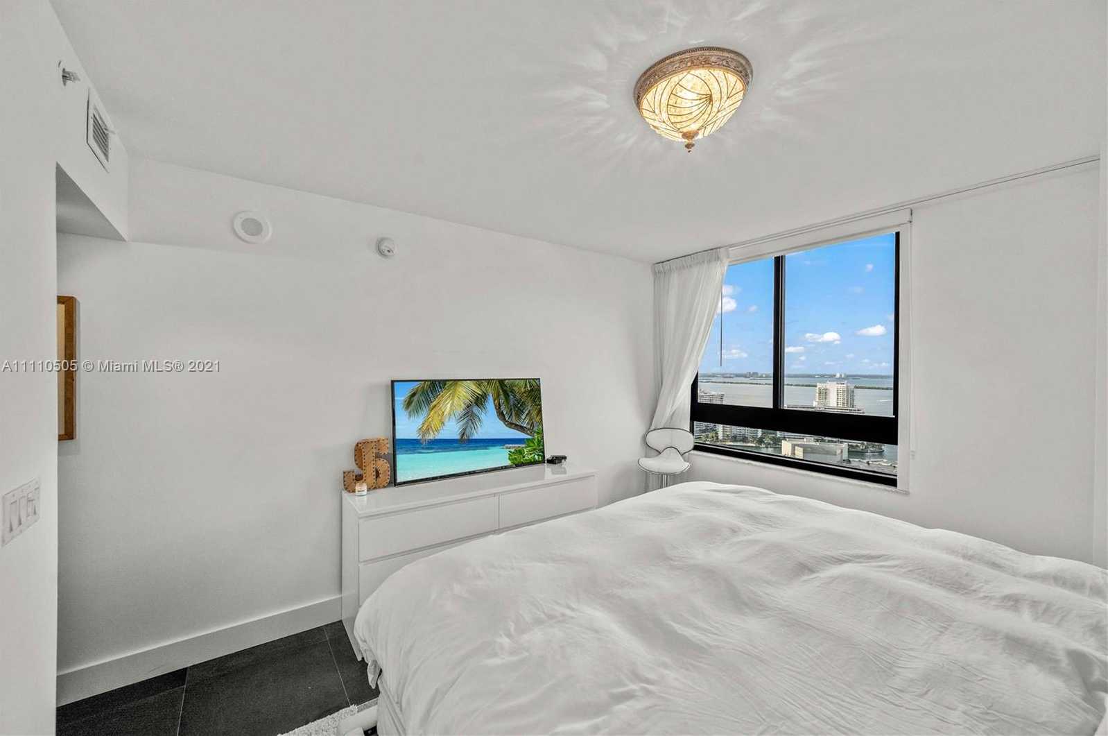 Small Image of 1330 WEST AVE #3401, Miami Beach Number 22