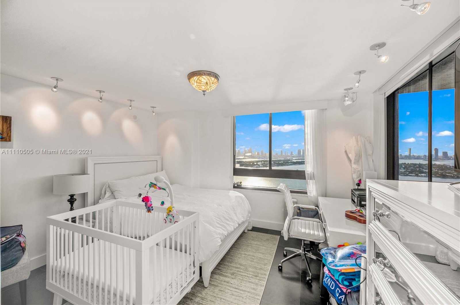 Small Image of 1330 WEST AVE #3401, Miami Beach Number 24