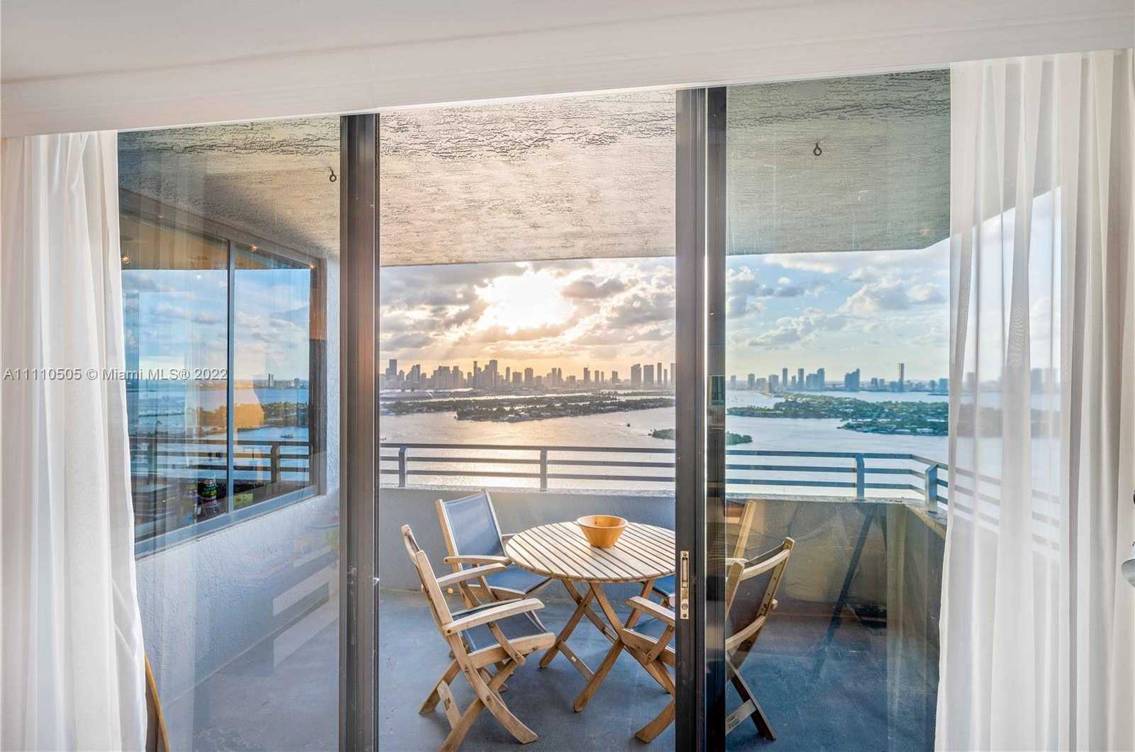 Small Image of 1330 WEST AVE #3401, Miami Beach Number 7
