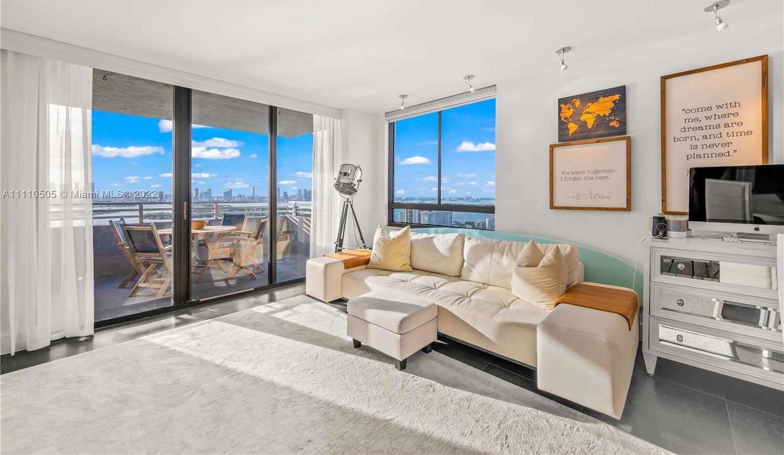 Small Image of 1330 WEST AVE #3401, Miami Beach Number 9