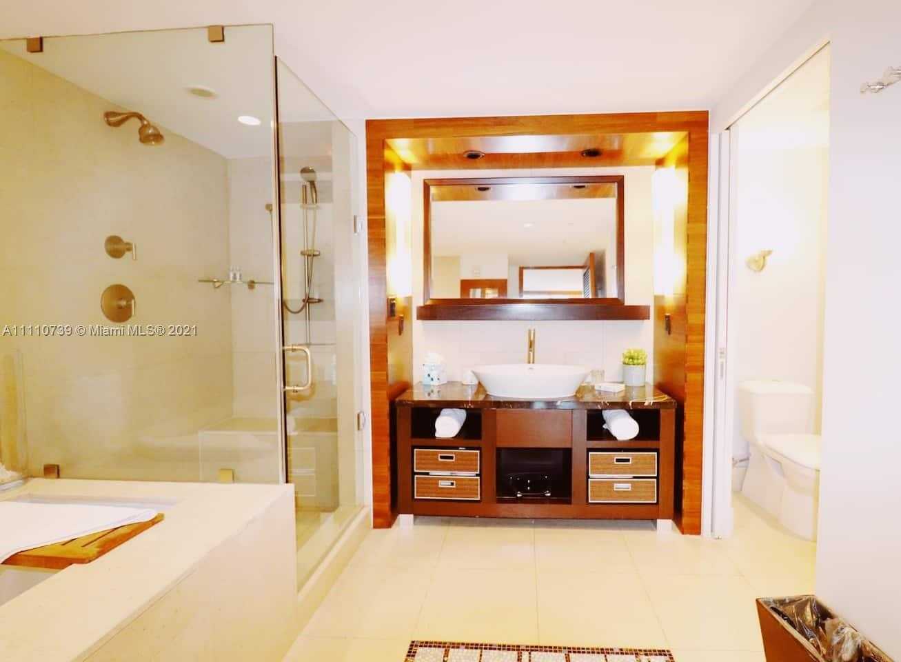 Small Image of 6801 COLLINS AVE #803, Miami Beach Number 17