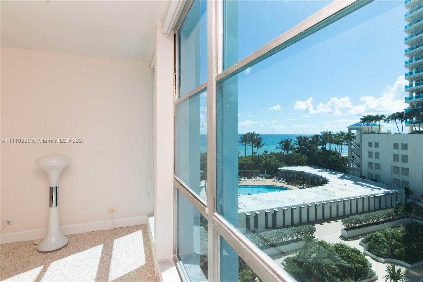 Small Image of 5055 COLLINS AVE #5E, Miami Beach Number 11