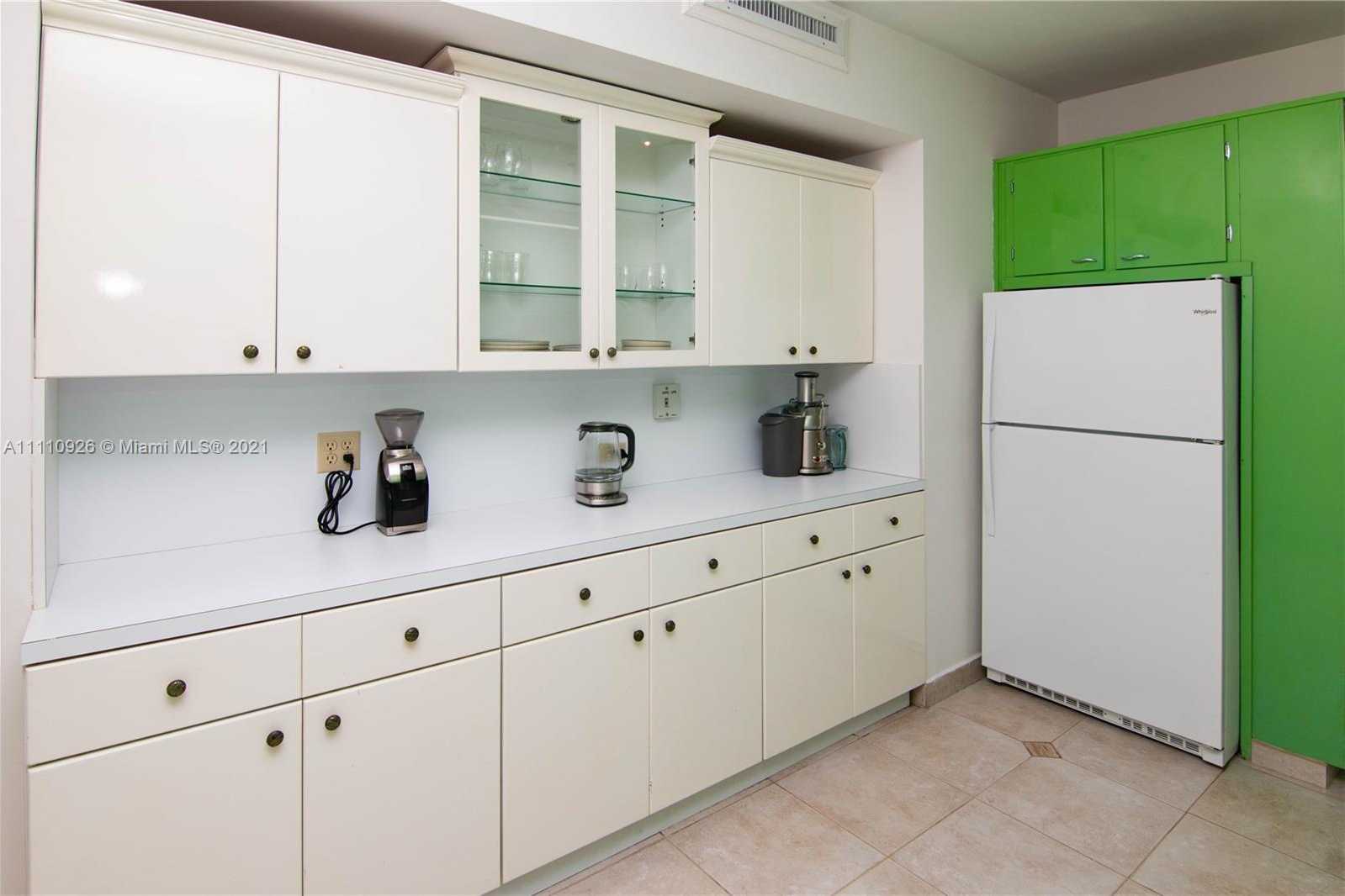 Small Image of 5055 COLLINS AVE #5E, Miami Beach Number 20