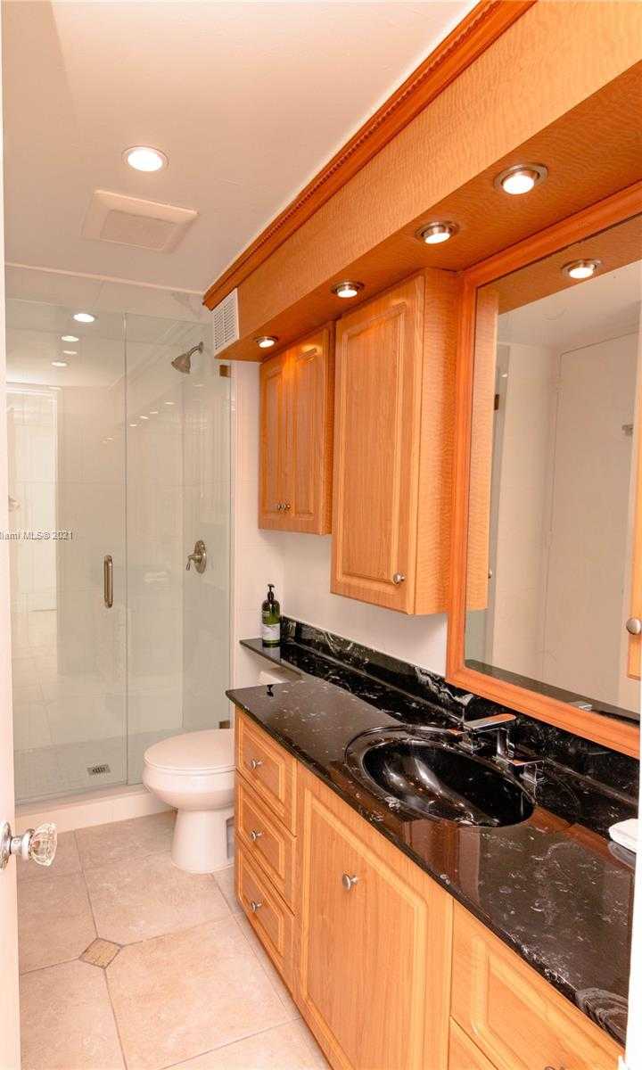 Small Image of 5055 COLLINS AVE #5E, Miami Beach Number 22