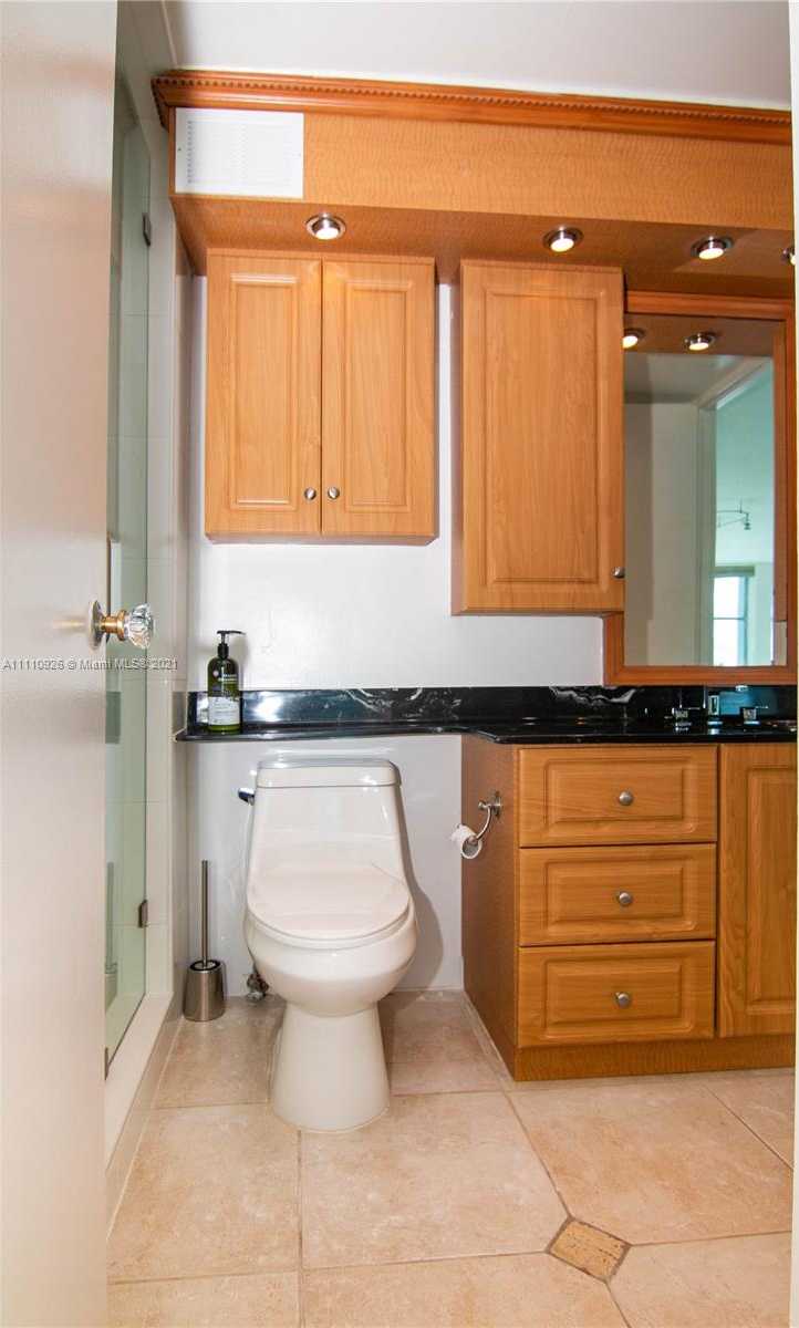 Small Image of 5055 COLLINS AVE #5E, Miami Beach Number 23