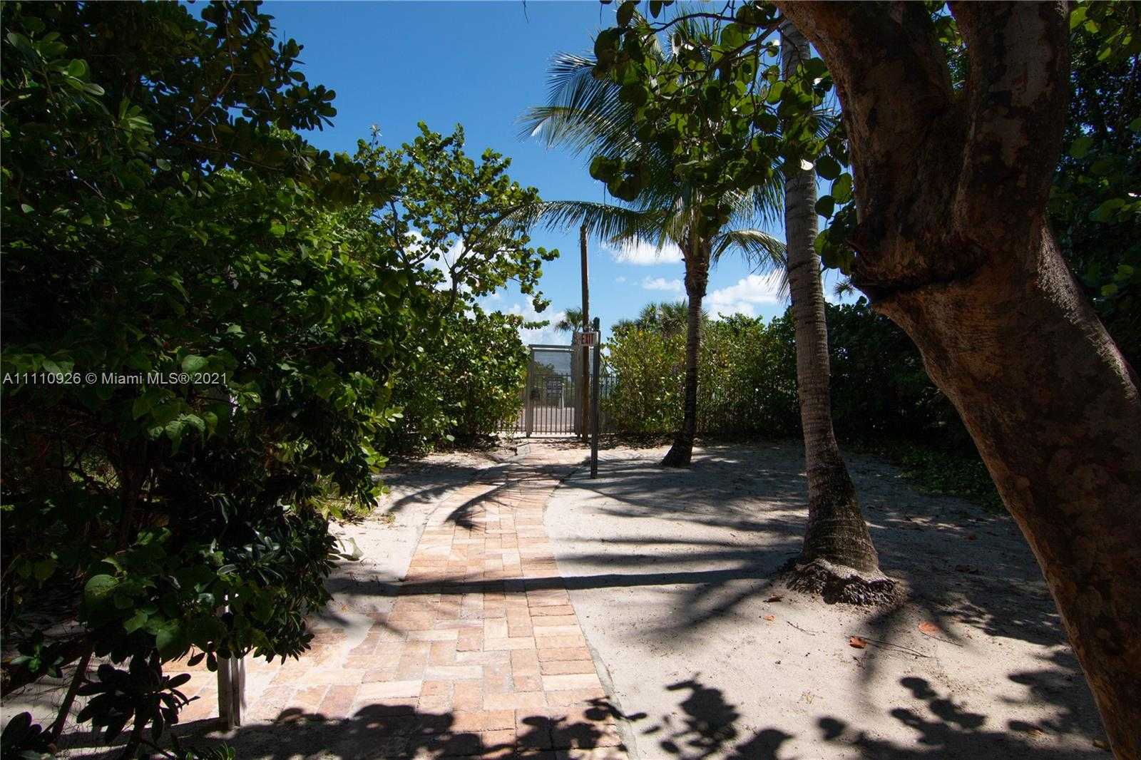Small Image of 5055 COLLINS AVE #5E, Miami Beach Number 36