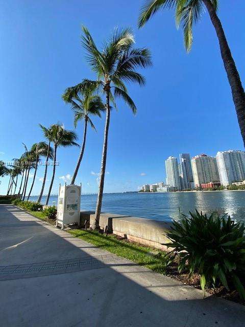 Small Image of 808 BRICKELL KEY DR #3404, Miami Number 13