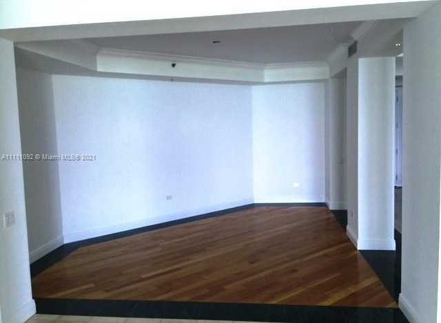 Small Image of 808 BRICKELL KEY DR #3404, Miami Number 4