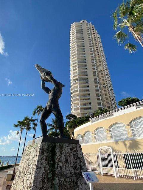 Small Image of 808 BRICKELL KEY DR #3404, Miami Number 9