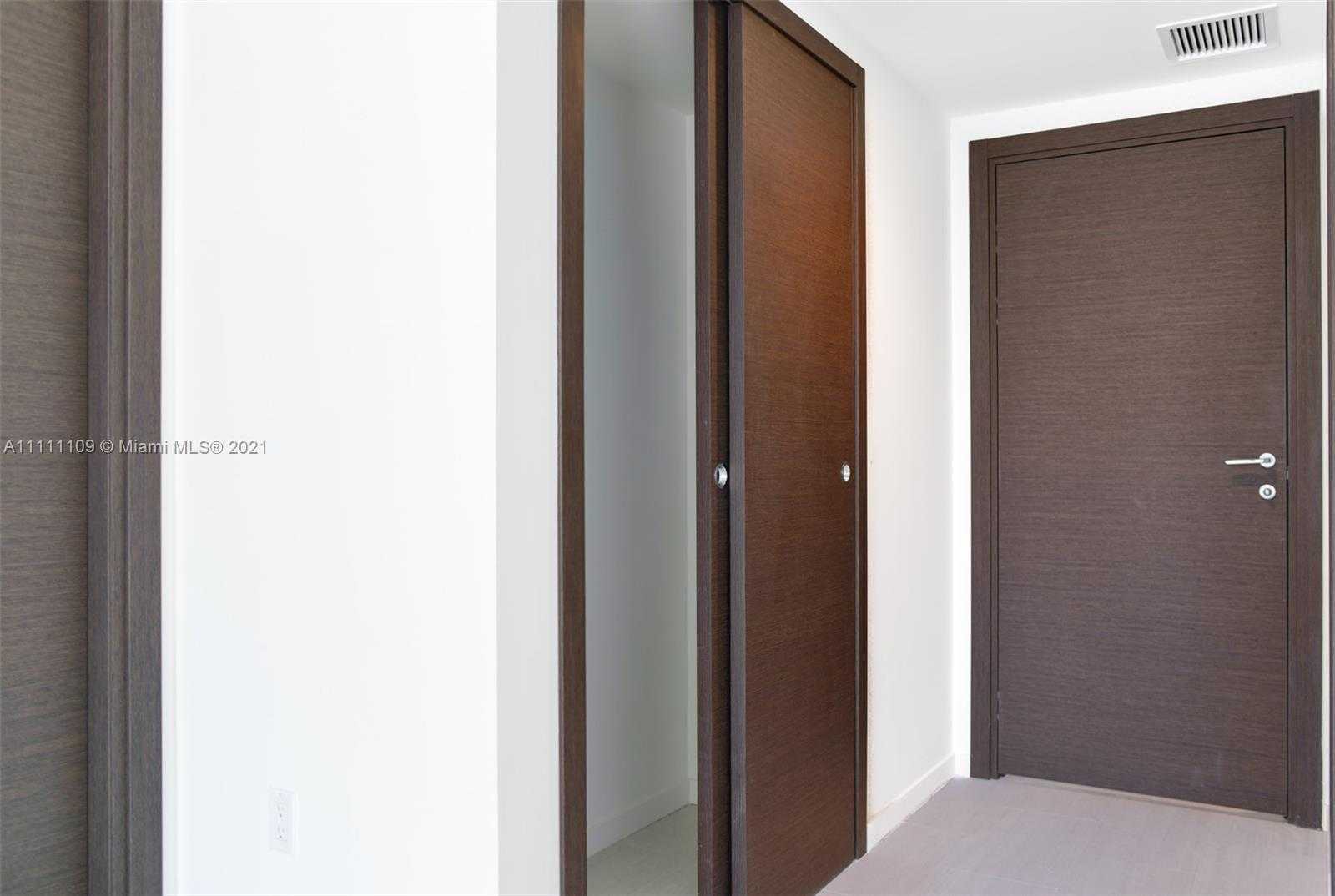 Small Image of 1000 BRICKELL PLAZA #1912, Miami Number 18