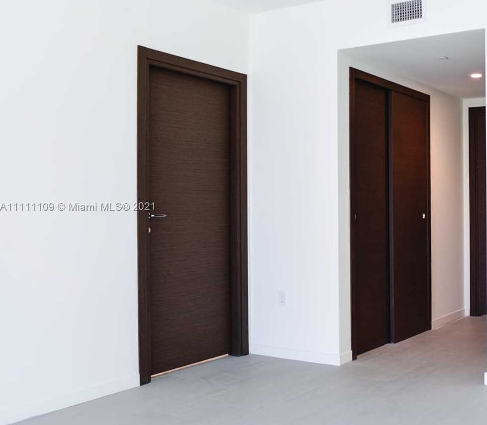 Small Image of 1000 BRICKELL PLAZA #1912, Miami Number 20