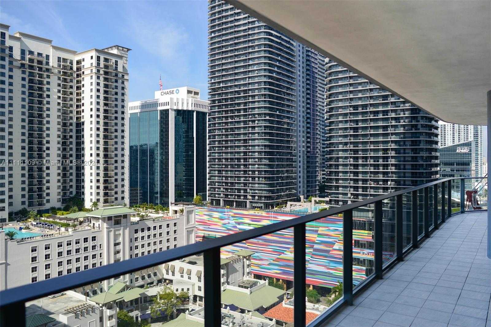 Small Image of 1000 BRICKELL PLAZA #1912, Miami Number 8