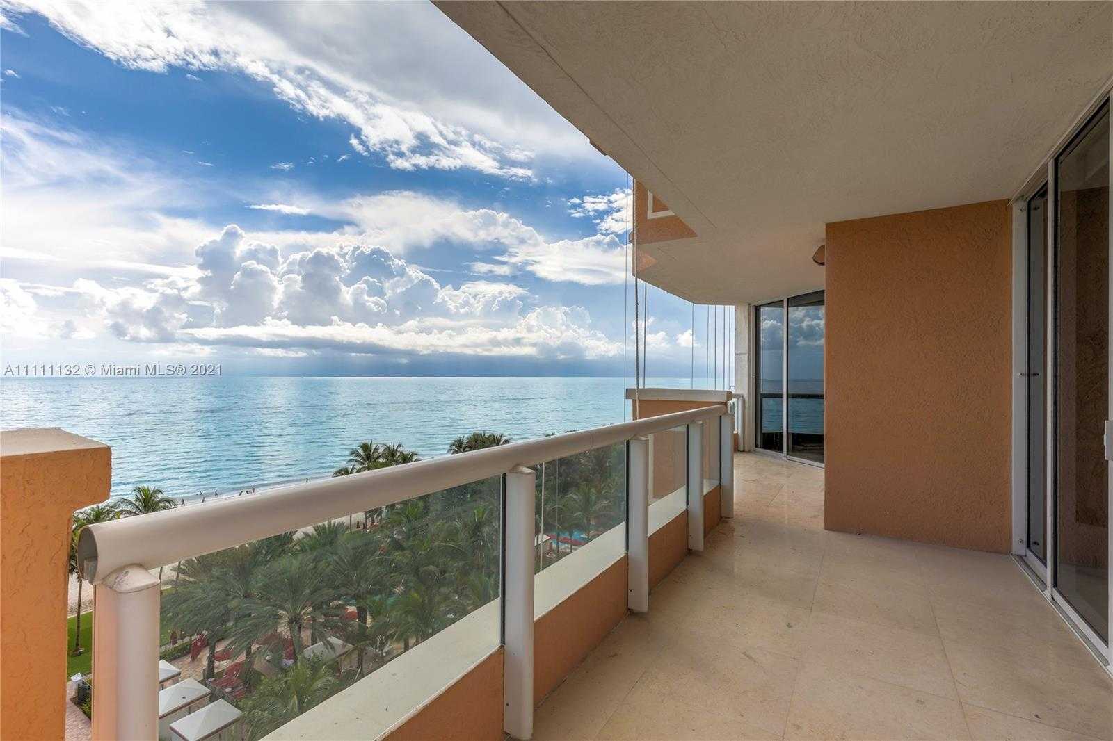 Small Image of 17875 COLLINS AVE #901, Sunny Isles Beach Number 13