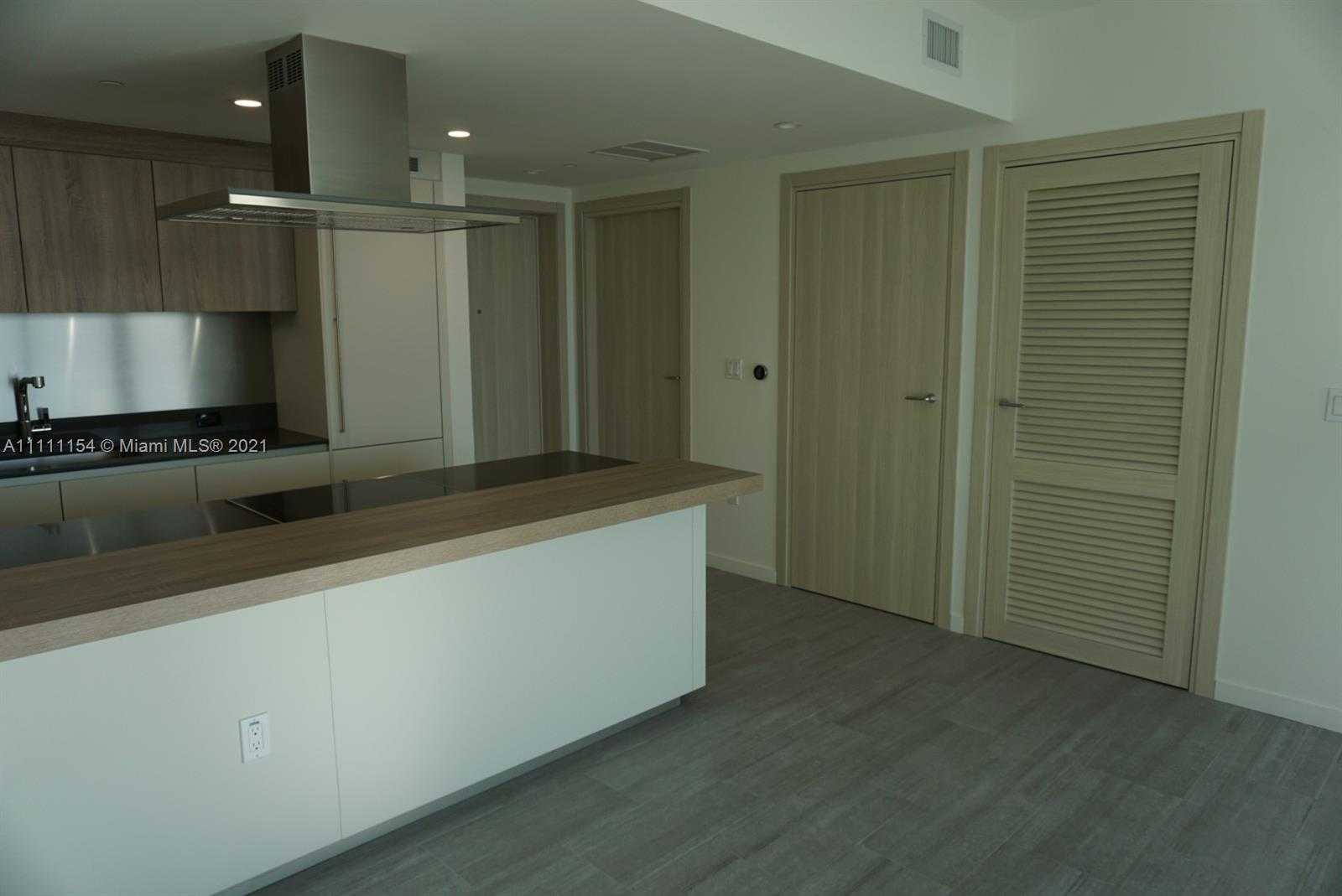 Small Image of 1000 BRICKELL PLZ #3108, Miami Number 12