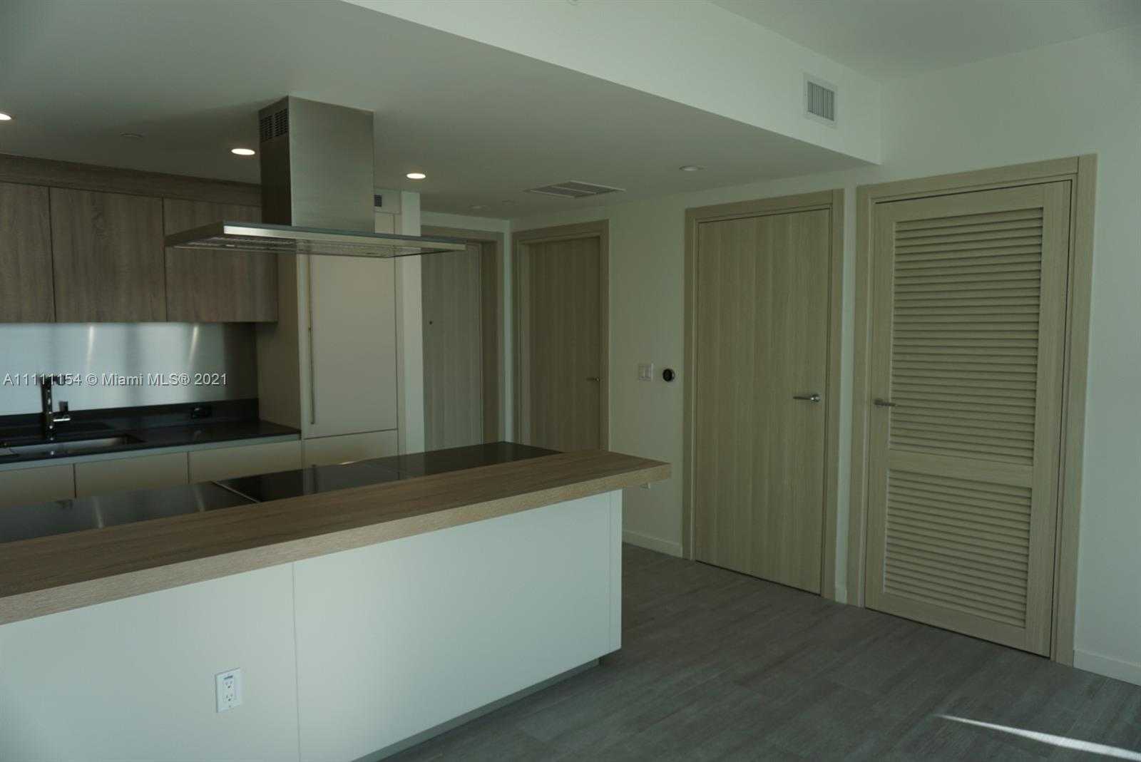 Small Image of 1000 BRICKELL PLZ #3108, Miami Number 2