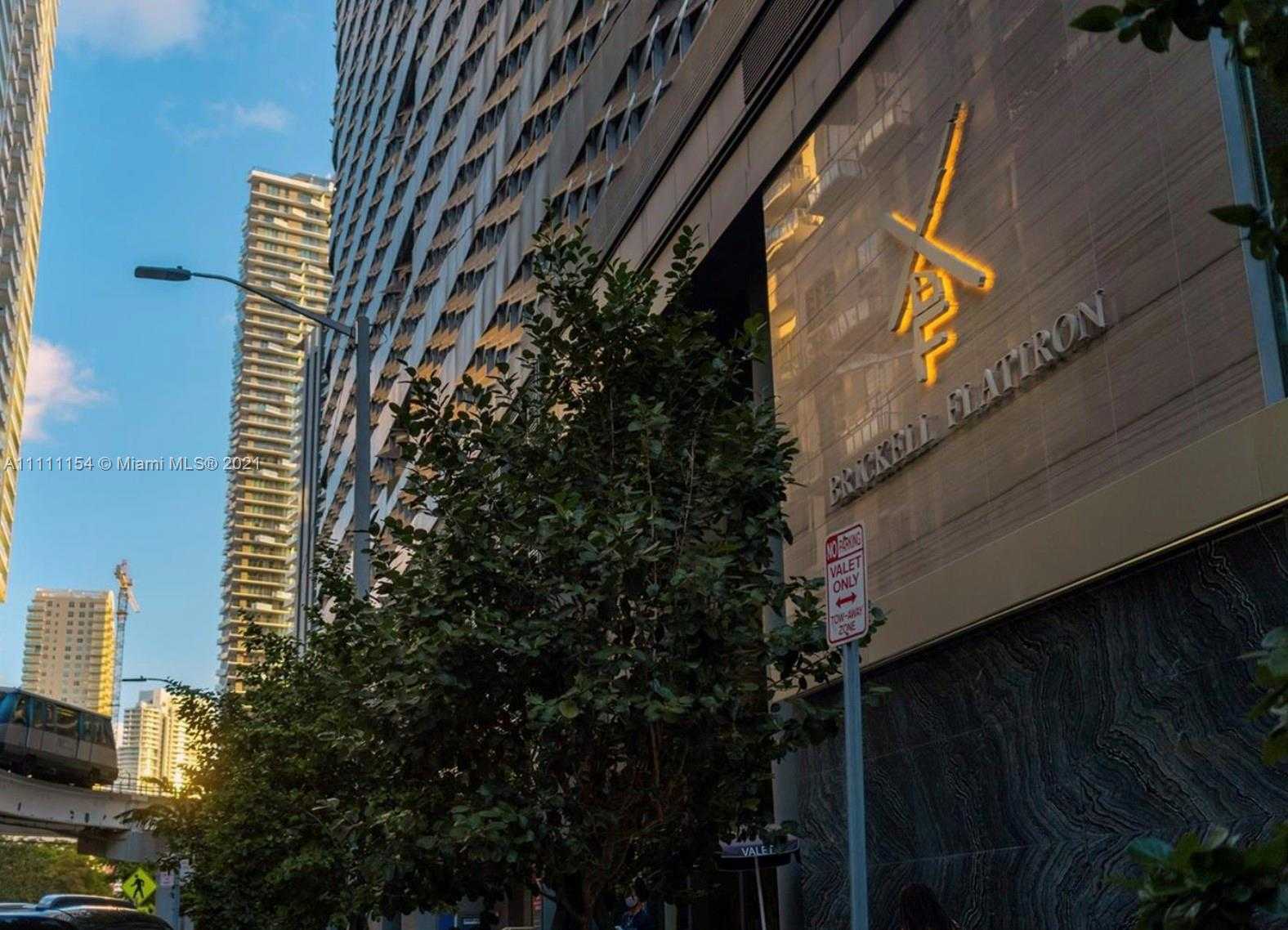 Small Image of 1000 BRICKELL PLZ #3108, Miami Number 55