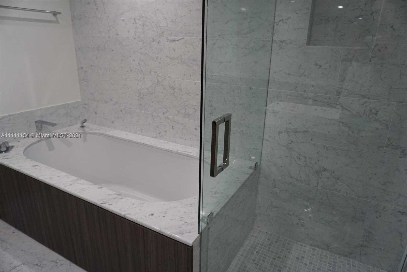 Small Image of 1000 BRICKELL PLZ #3108, Miami Number 8