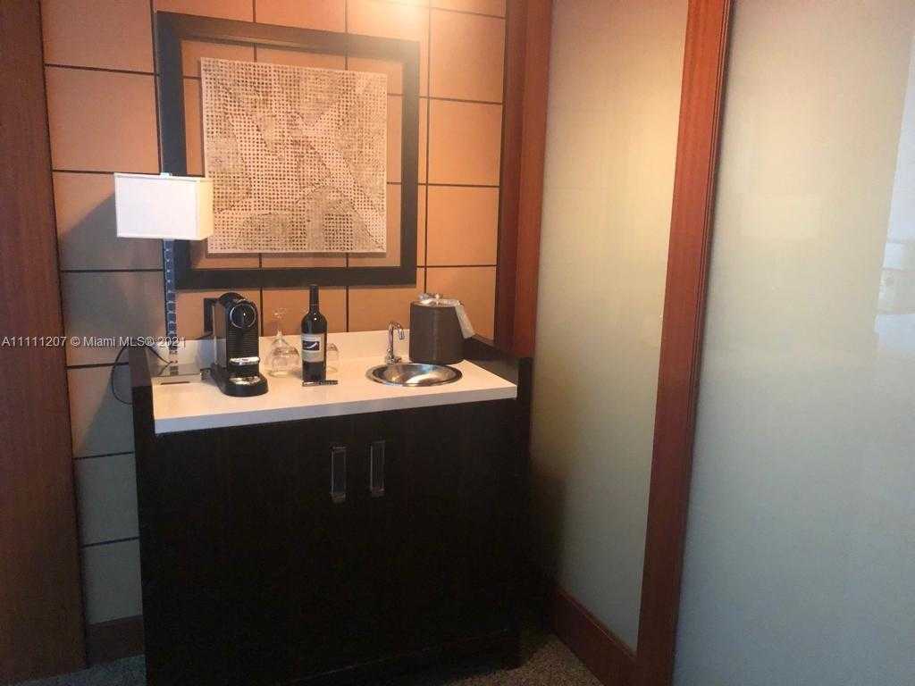 Small Image of 10295 COLLINS AVE #616, Bal Harbour Number 6
