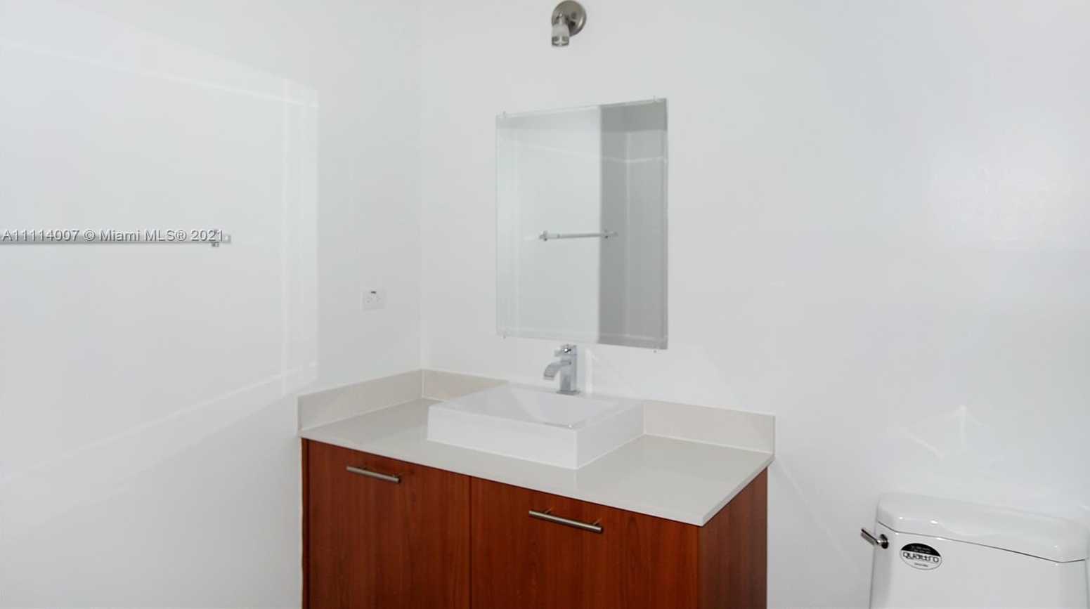 Small Image of 3301 NE 1st Ave, Miami, FL 33137, USA Number 11