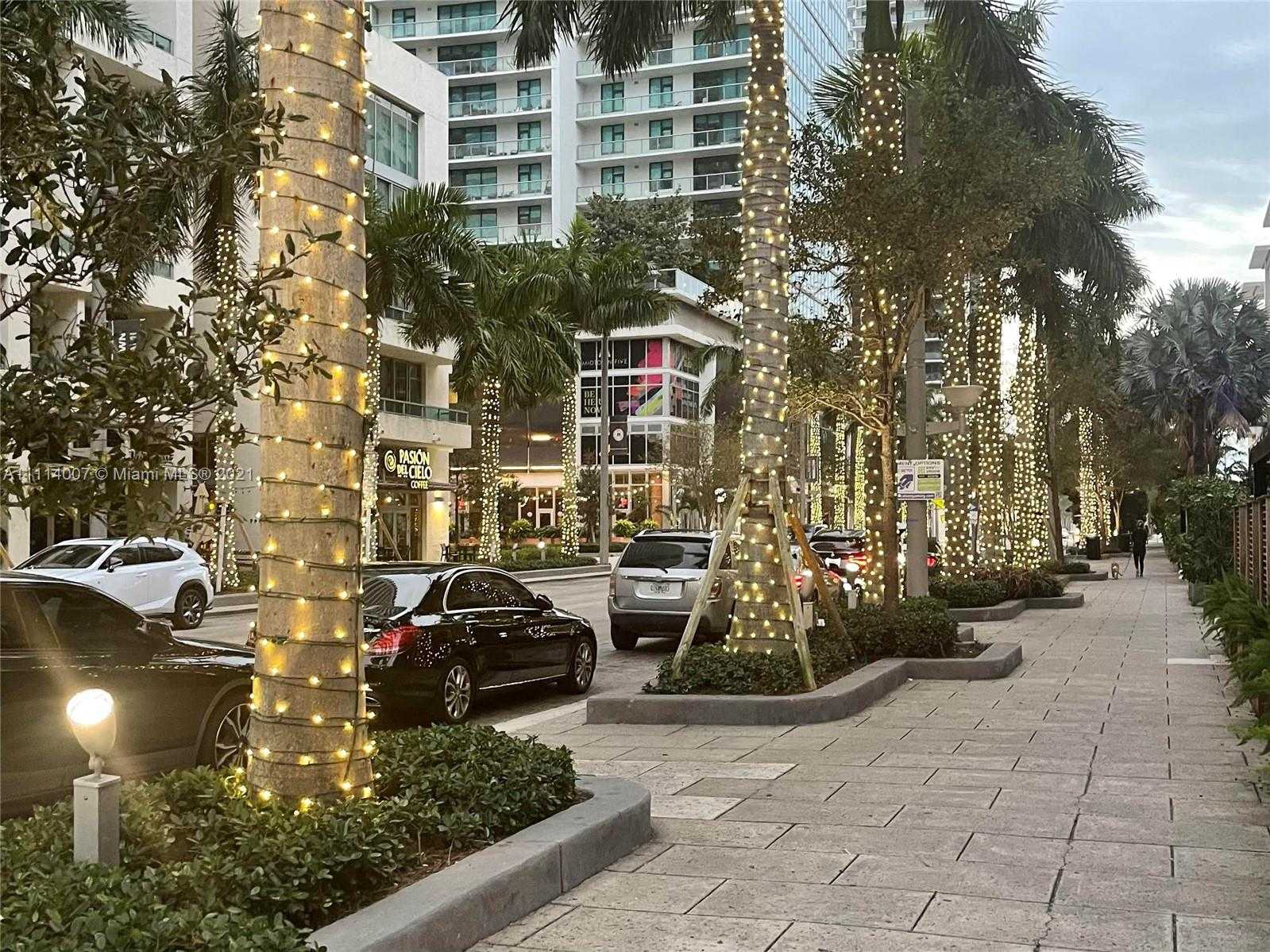 Small Image of 3301 NE 1st Ave, Miami, FL 33137, USA Number 13