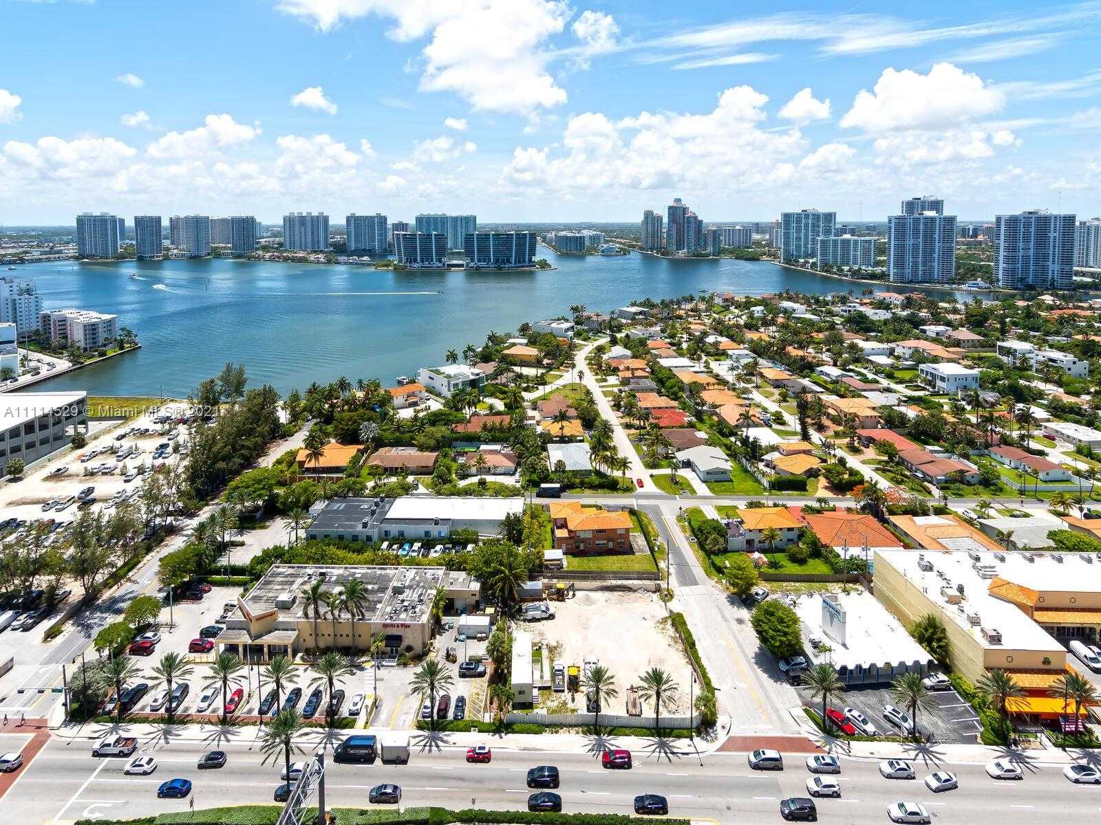 Small Image of 18555 COLLINS AVE #2503, Sunny Isles Beach Number 4