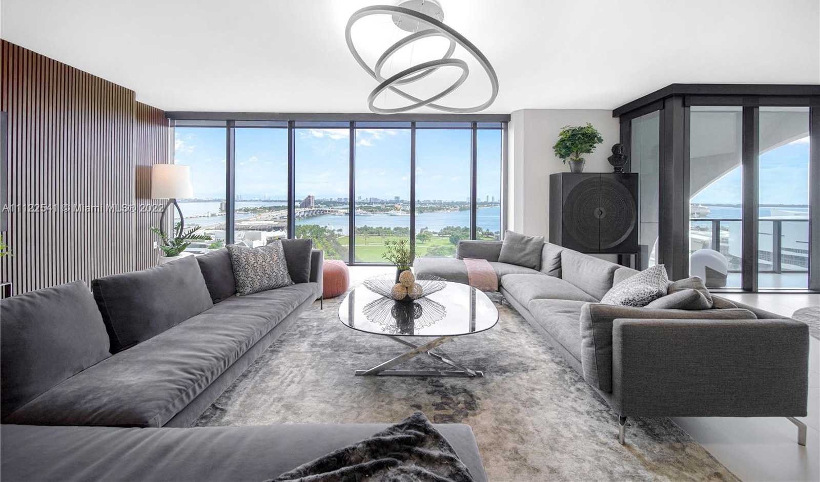Small Image of 1000 Biscayne Blvd, Miami, FL 33132, USA Number 14