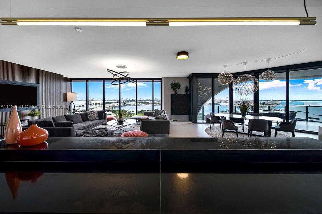 Small Image of 1000 Biscayne Blvd, Miami, FL 33132, USA Number 17
