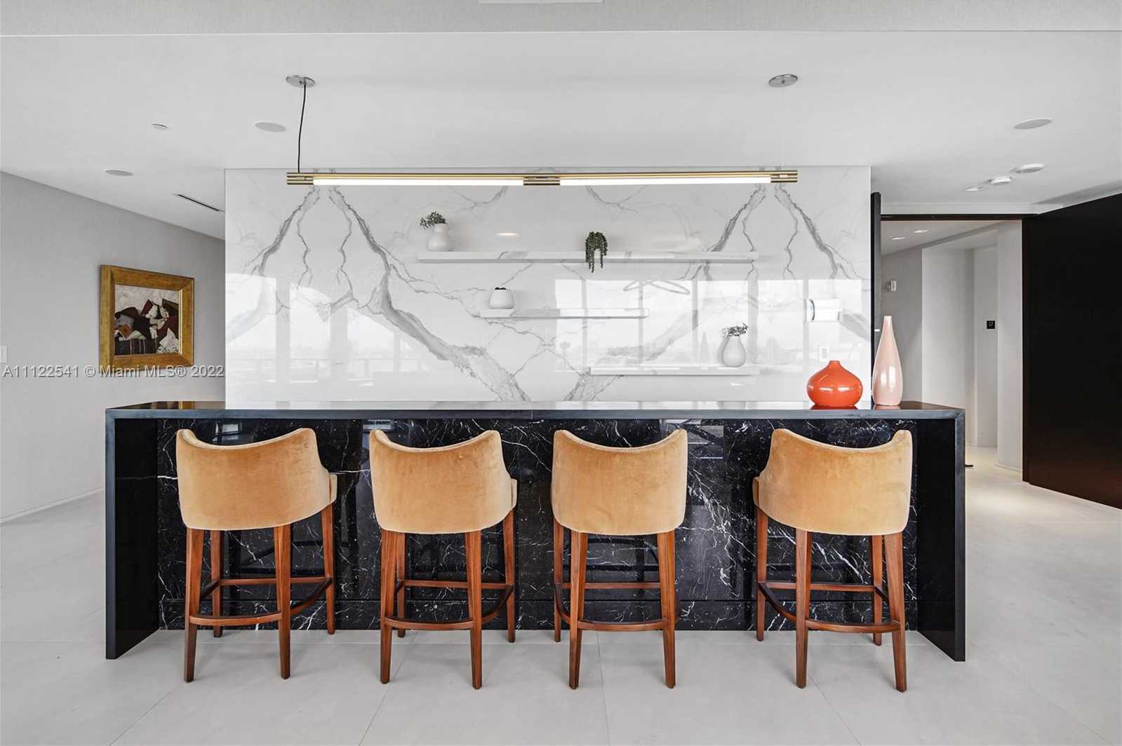 Small Image of 1000 Biscayne Blvd, Miami, FL 33132, USA Number 18