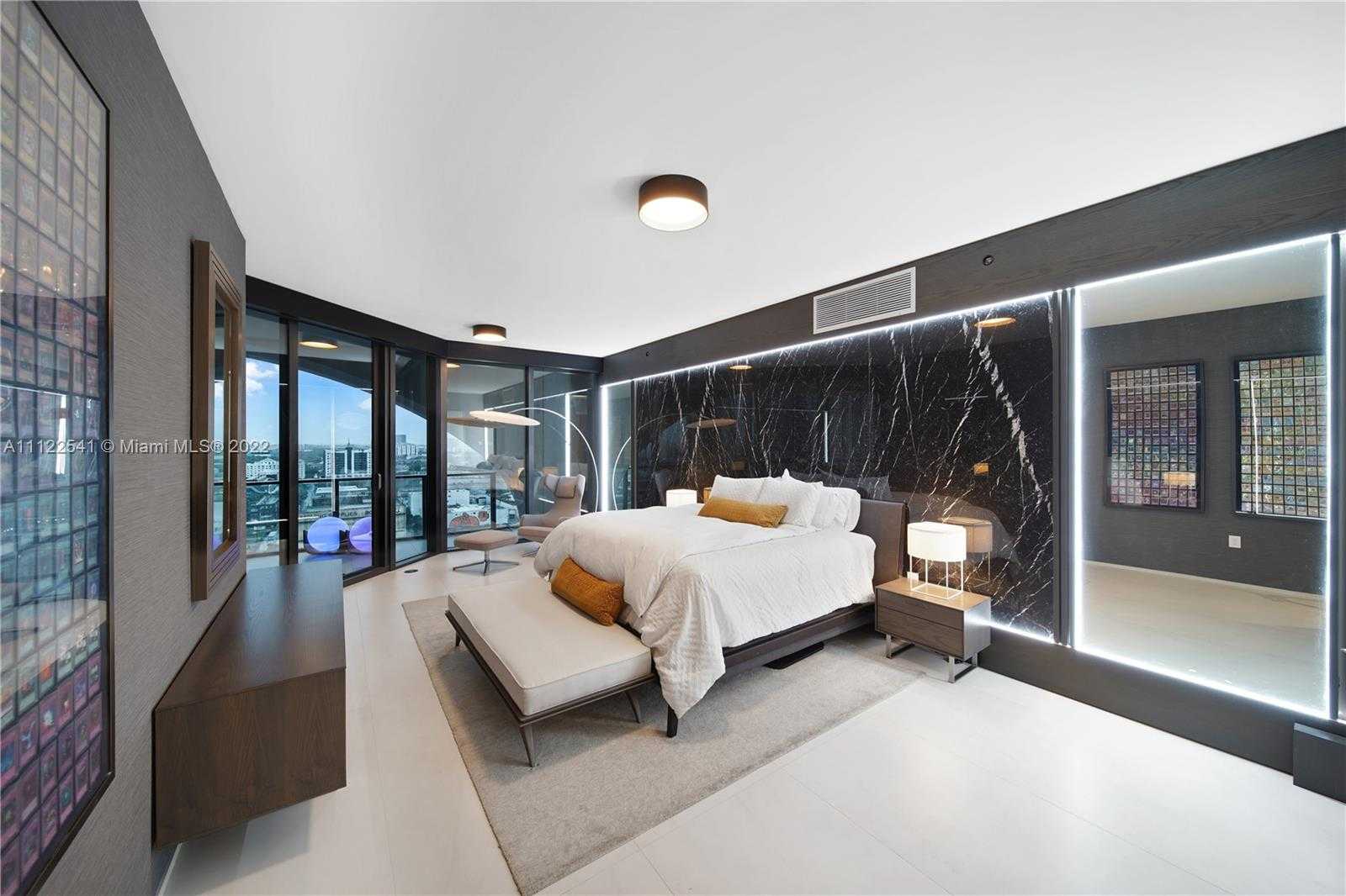 Small Image of 1000 Biscayne Blvd, Miami, FL 33132, USA Number 27