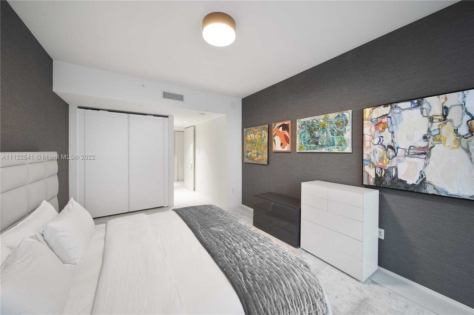 Small Image of 1000 Biscayne Blvd, Miami, FL 33132, USA Number 28