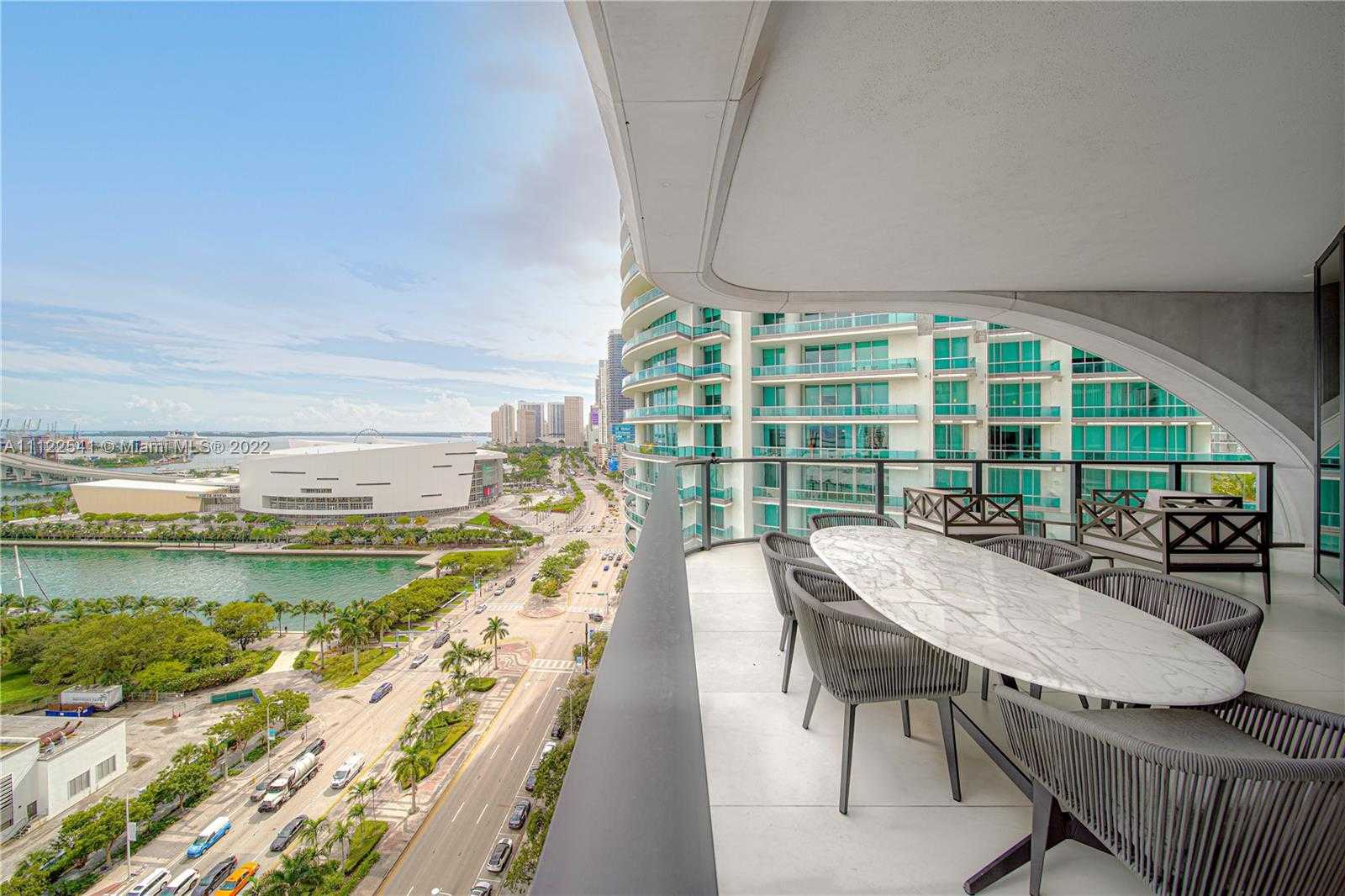 Small Image of 1000 Biscayne Blvd, Miami, FL 33132, USA Number 4