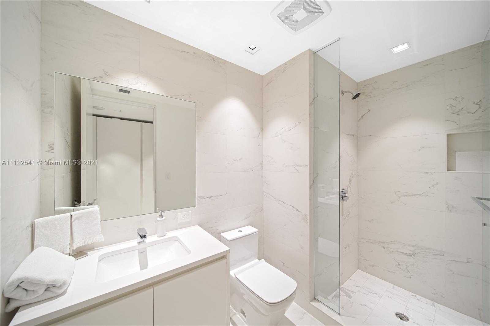 Small Image of 1000 Biscayne Blvd, Miami, FL 33132, USA Number 40