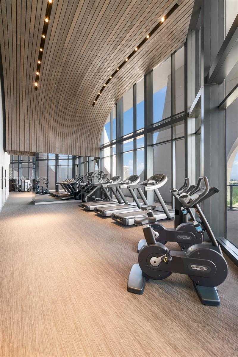 Small Image of 1000 Biscayne Blvd, Miami, FL 33132, USA Number 54
