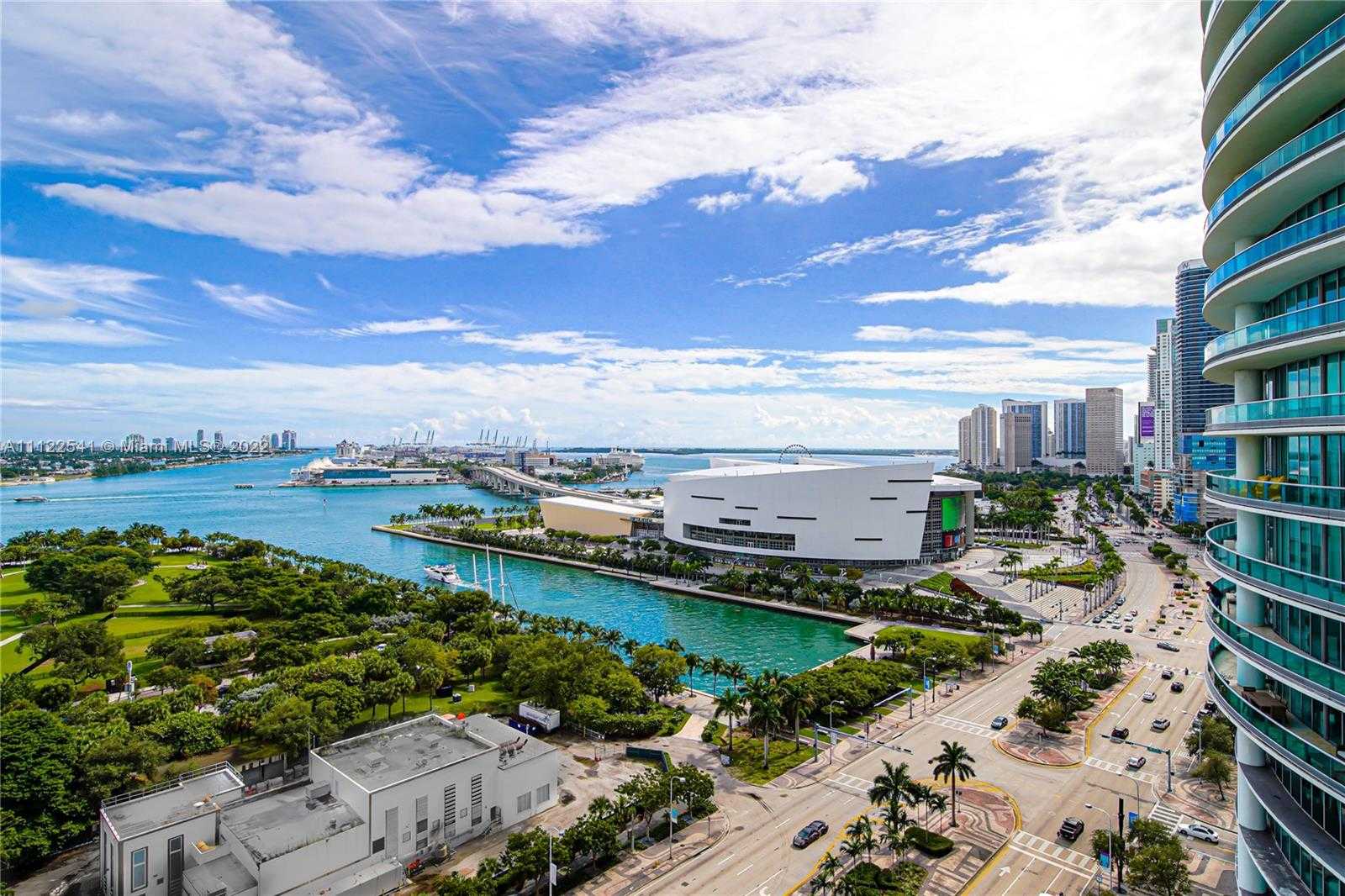 Small Image of 1000 Biscayne Blvd, Miami, FL 33132, USA Number 6