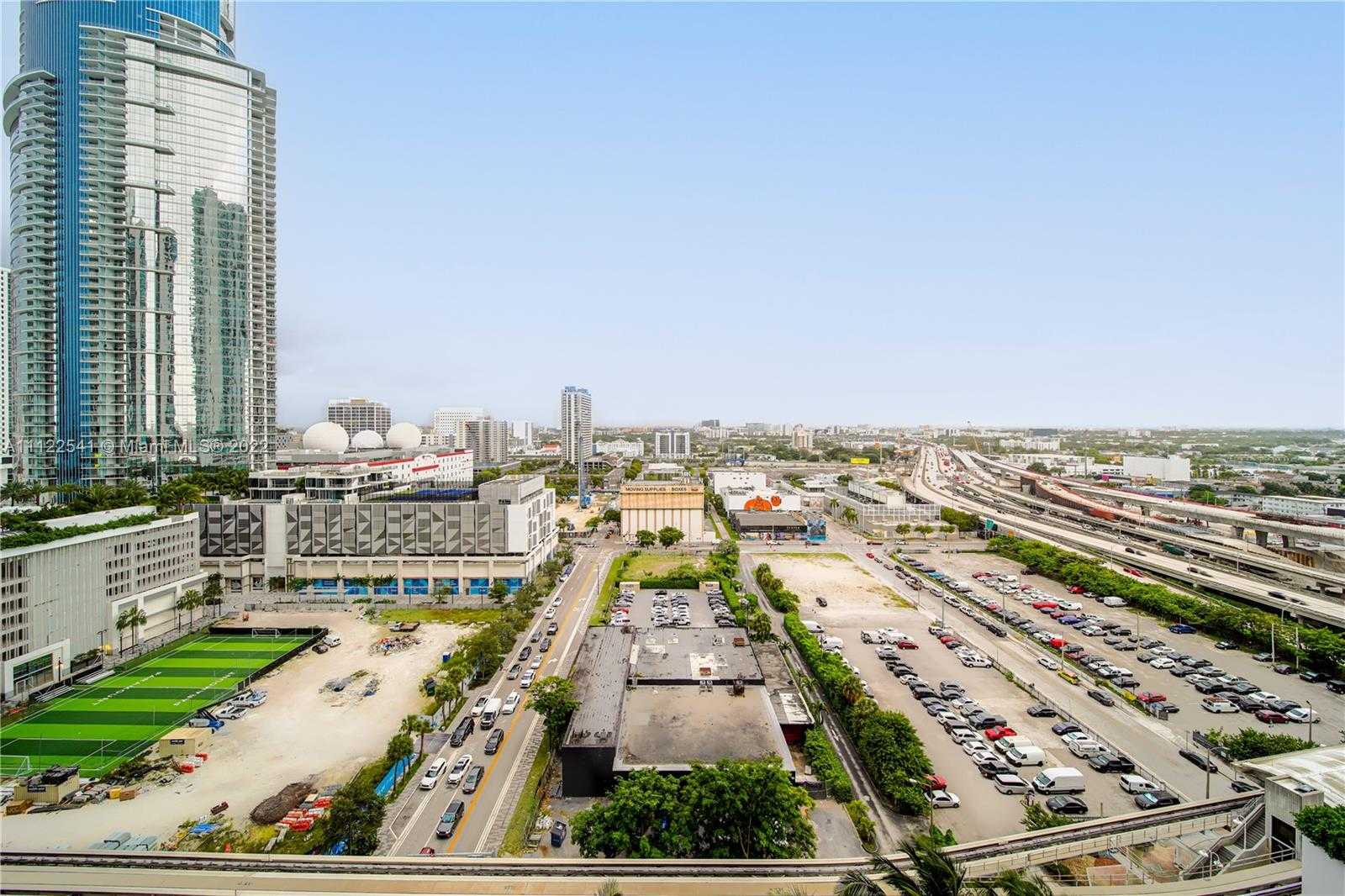 Small Image of 1000 Biscayne Blvd, Miami, FL 33132, USA Number 8