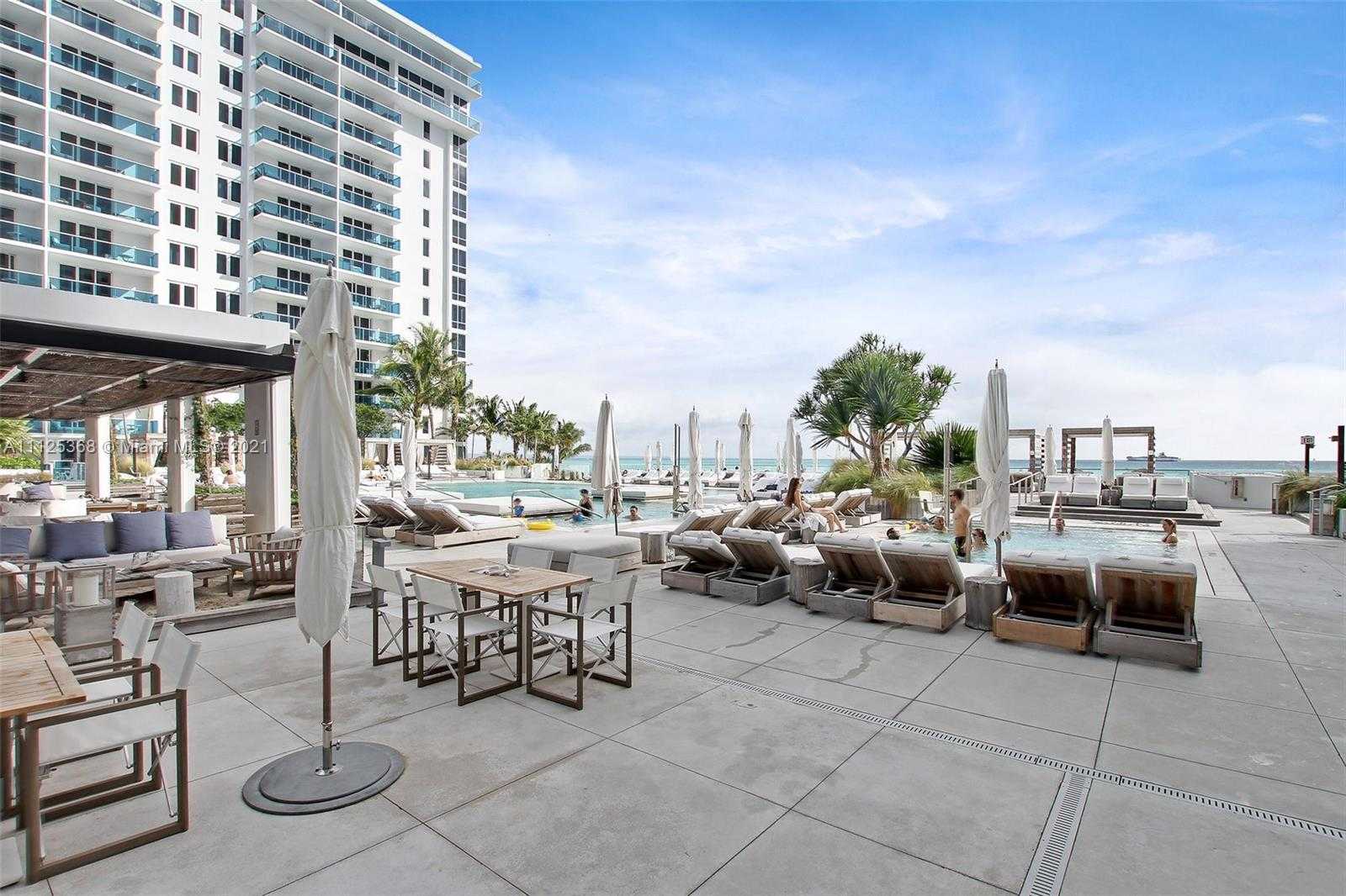 Small Image of 2301 Collins Ave, Miami Beach, FL 33139, USA Number 17