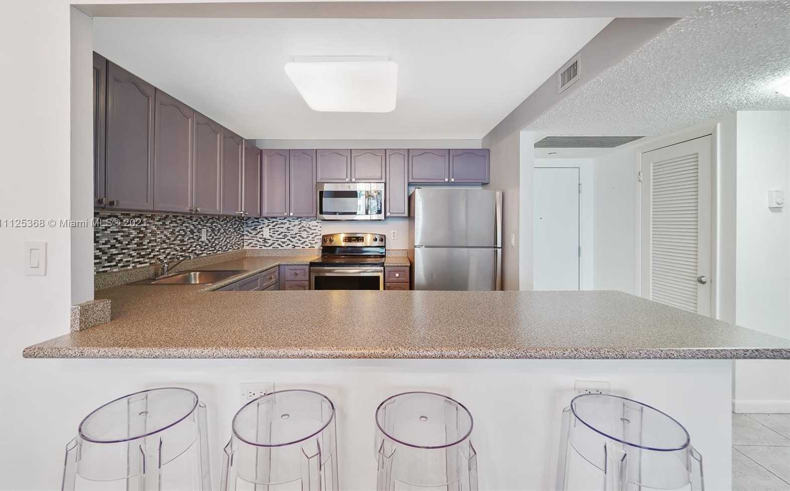 Small Image of 2301 Collins Ave, Miami Beach, FL 33139, USA Number 3