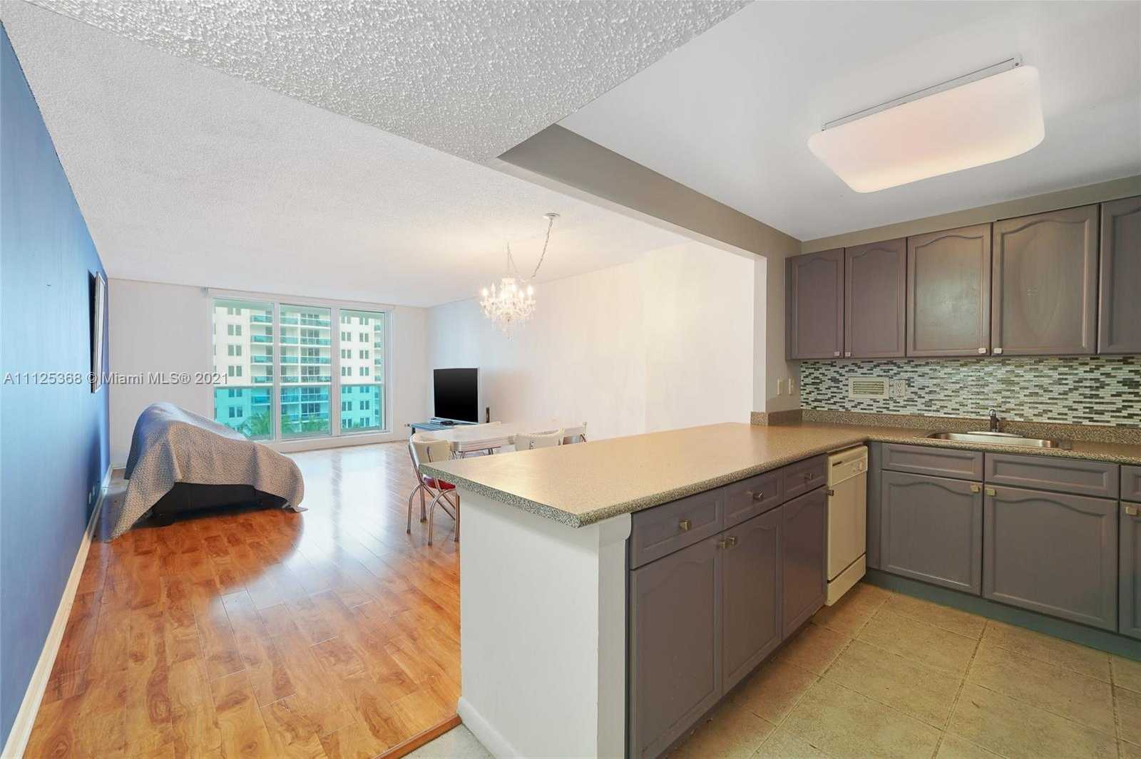 Small Image of 2301 Collins Ave, Miami Beach, FL 33139, USA Number 8
