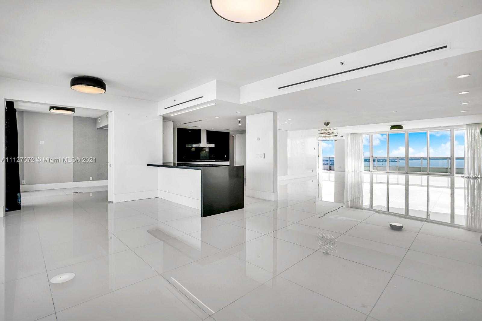 Small Image of Santa Maria, 1643 Brickell Ave, Miami, FL 33129, USA Number 15
