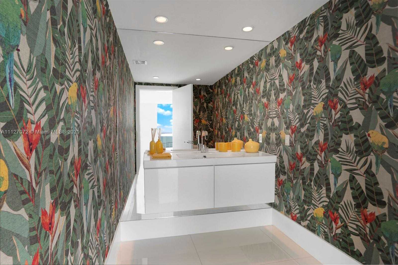 Small Image of Santa Maria, 1643 Brickell Ave, Miami, FL 33129, USA Number 45