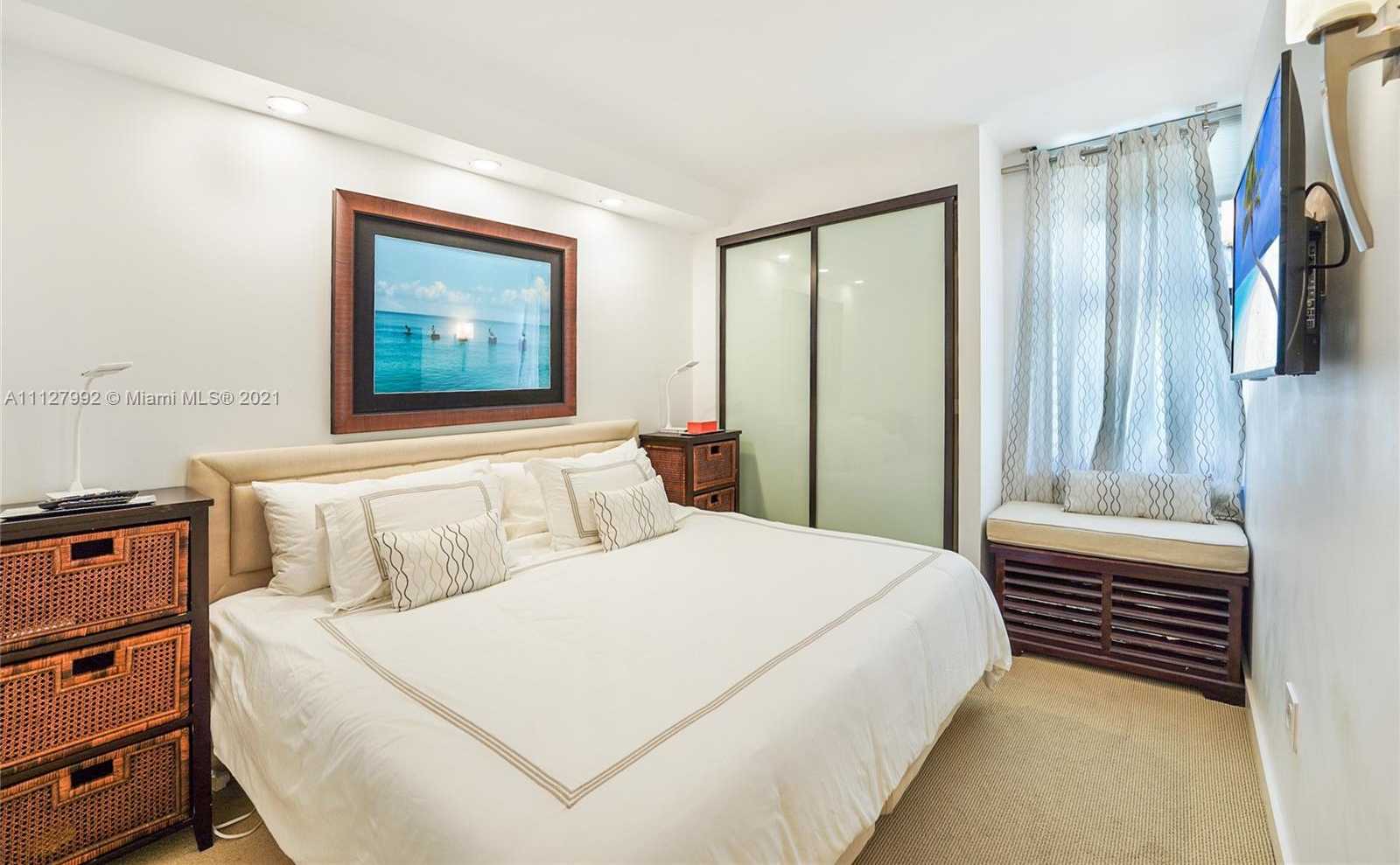 Small Image of 9801 COLLINS AVE #19Y, Bal Harbour Number 8