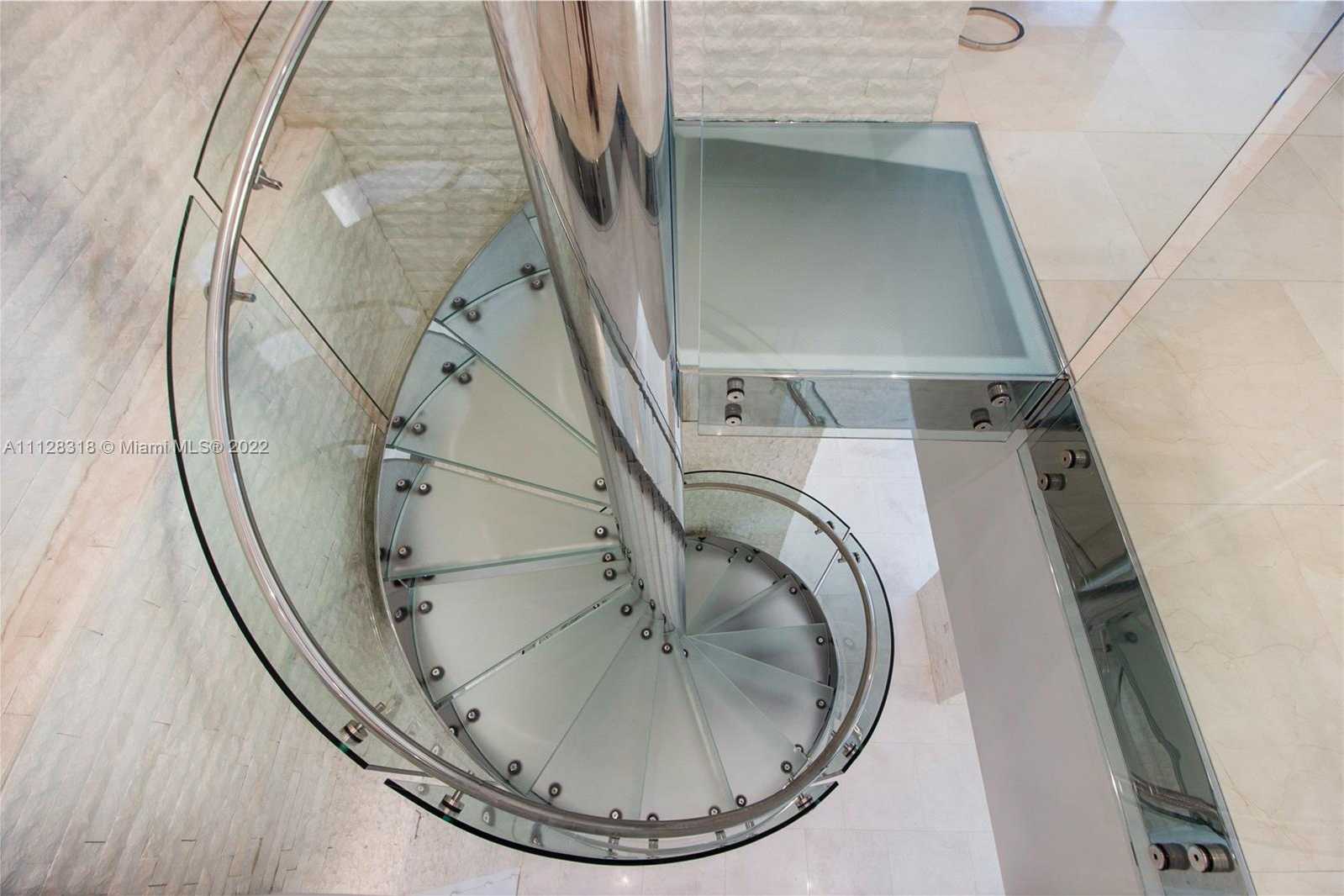 Small Image of 900 Brickell Key Blvd, Miami, FL 33131, USA Number 12