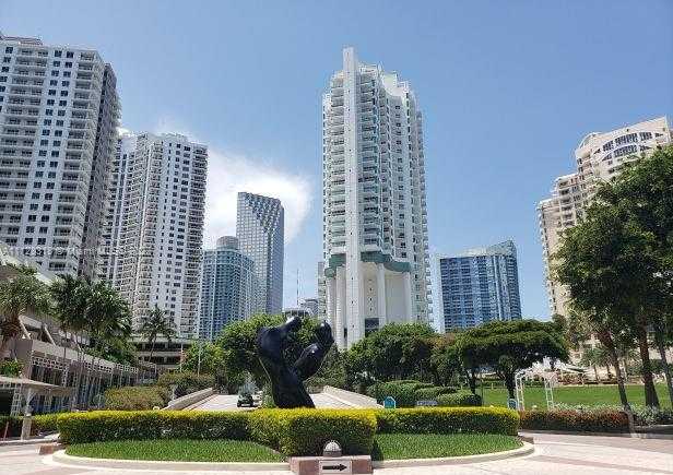 Small Image of 900 Brickell Key Blvd, Miami, FL 33131, USA Number 26