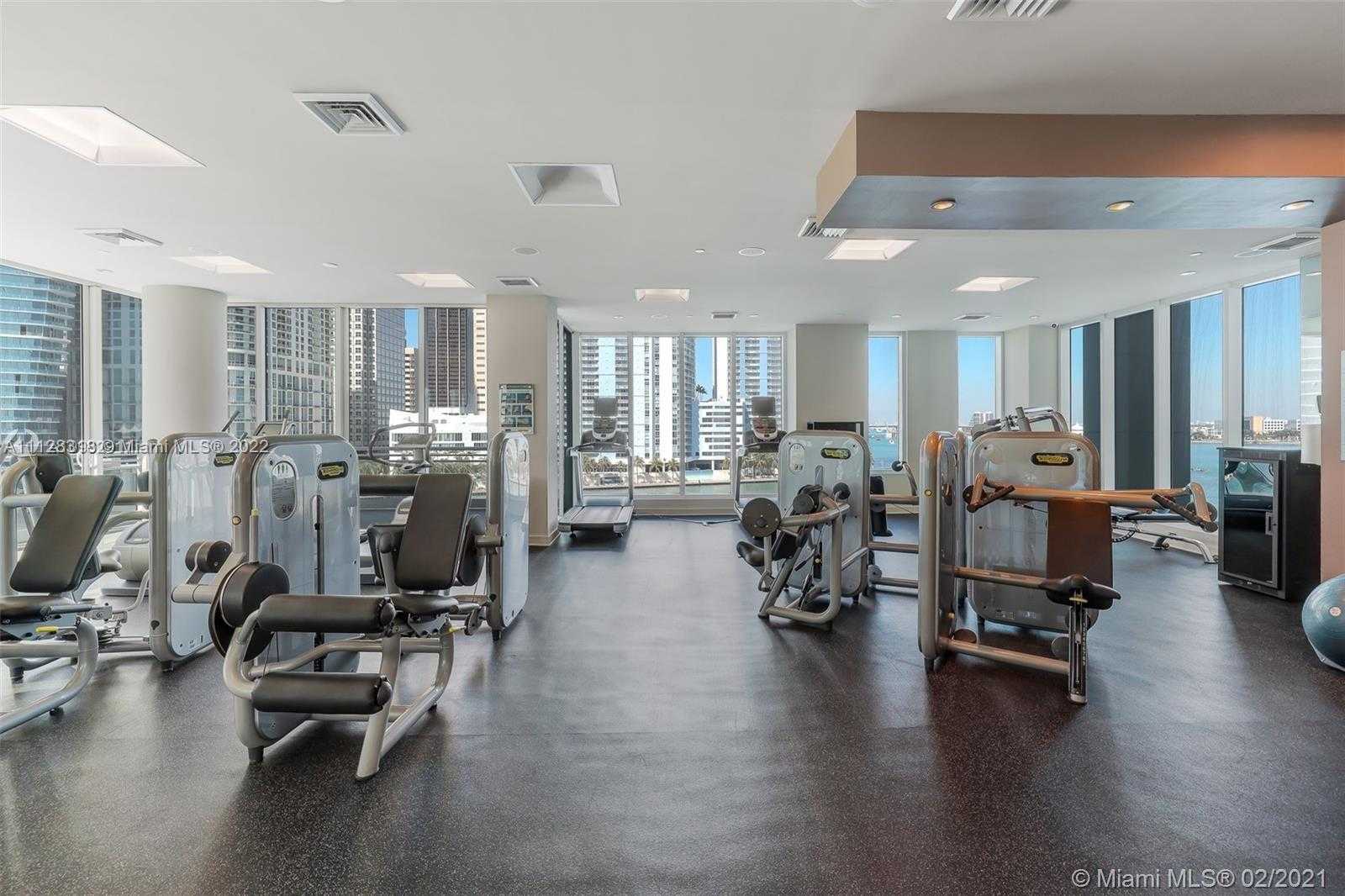 Small Image of 900 Brickell Key Blvd, Miami, FL 33131, USA Number 38