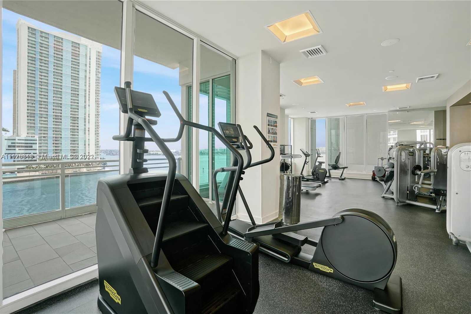 Small Image of 900 Brickell Key Blvd, Miami, FL 33131, USA Number 40