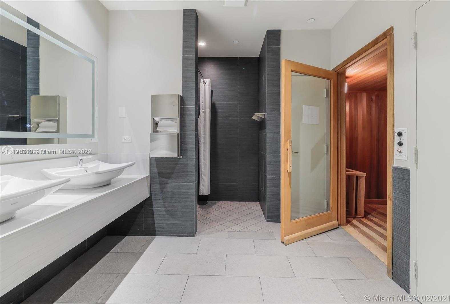 Small Image of 900 Brickell Key Blvd, Miami, FL 33131, USA Number 41