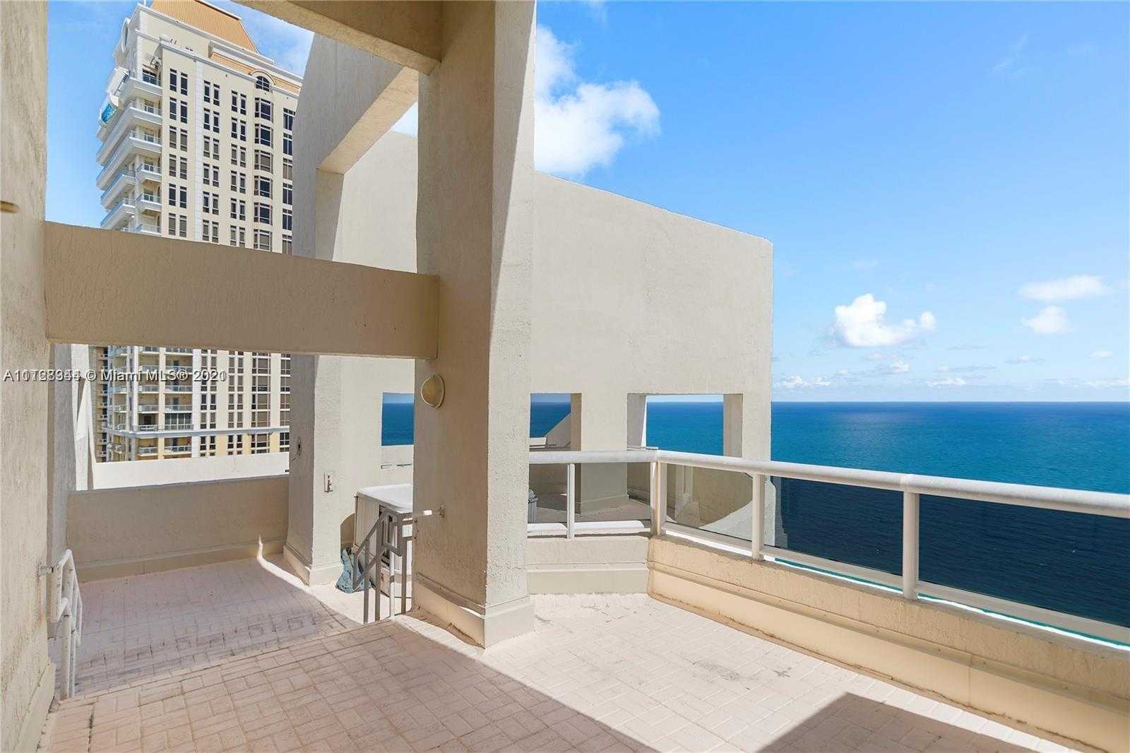 Small Image of 17555 Collins Ave, Sunny Isles Beach, FL 33160, USA Number 19